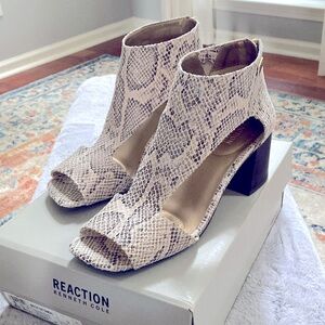 Kenneth Cole reaction sandal booties